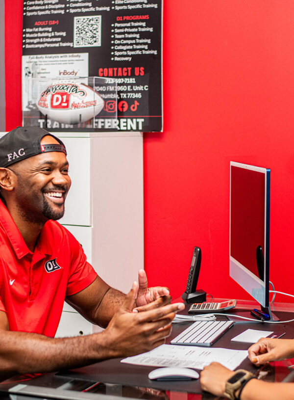 Behind the Scenes at D1 Training Atascocita: How Houston Studio Brand Photographer Creates High-Impact Editorial Content for Fitness Businesses