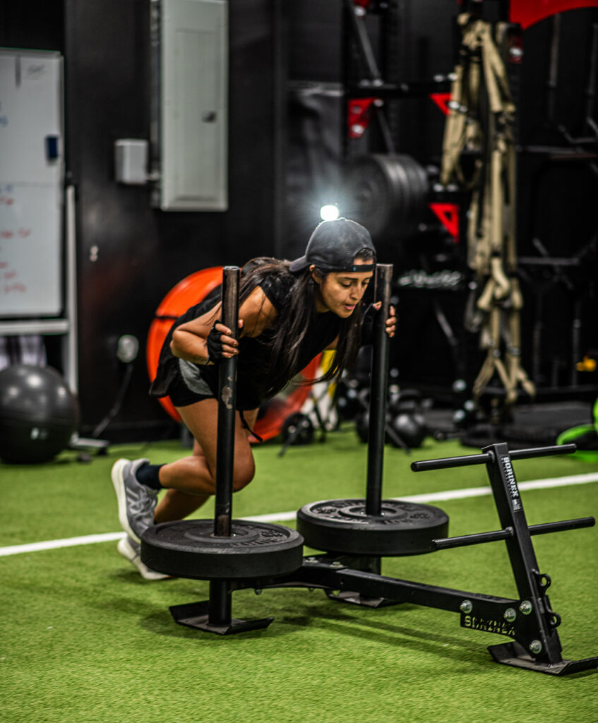 Houston Texas Fitness Photography. D1 Training Atascocita fitness in the Lake Houston area for Lake Houston City Lifestyle Magazine. Circut training for fitness in the Lake Houston area