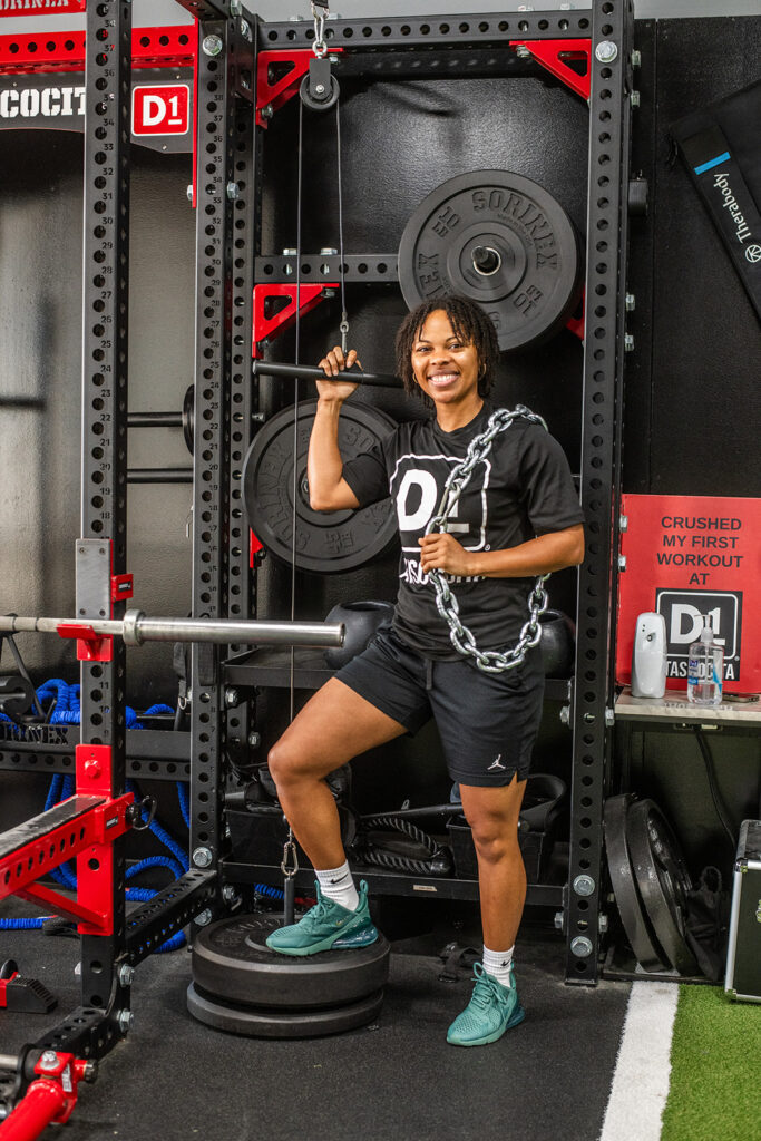 Houston Texas Fitness Photography. D1 Training Atascocita fitness in the Lake Houston area for Lake Houston City Lifestyle Magazine. Circut training for fitness in the Lake Houston area